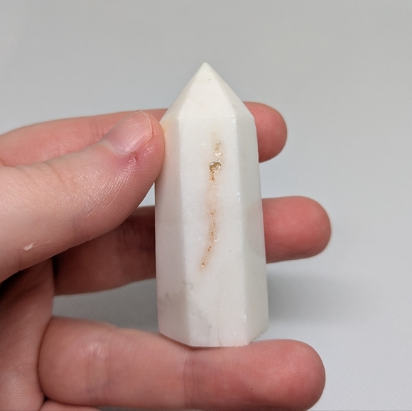 Natural‎ Druzy Snow Agate Genuine Crystal Small Tower - Picture 1 of 5